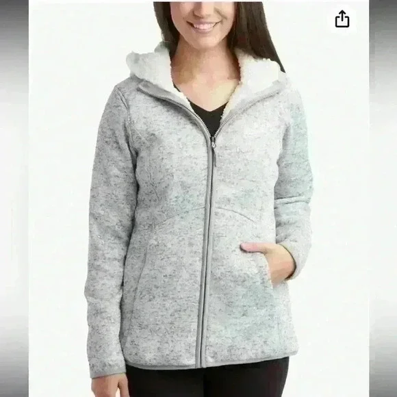 Woman’s Reebok Sweatshirt - Picture 3 of 6